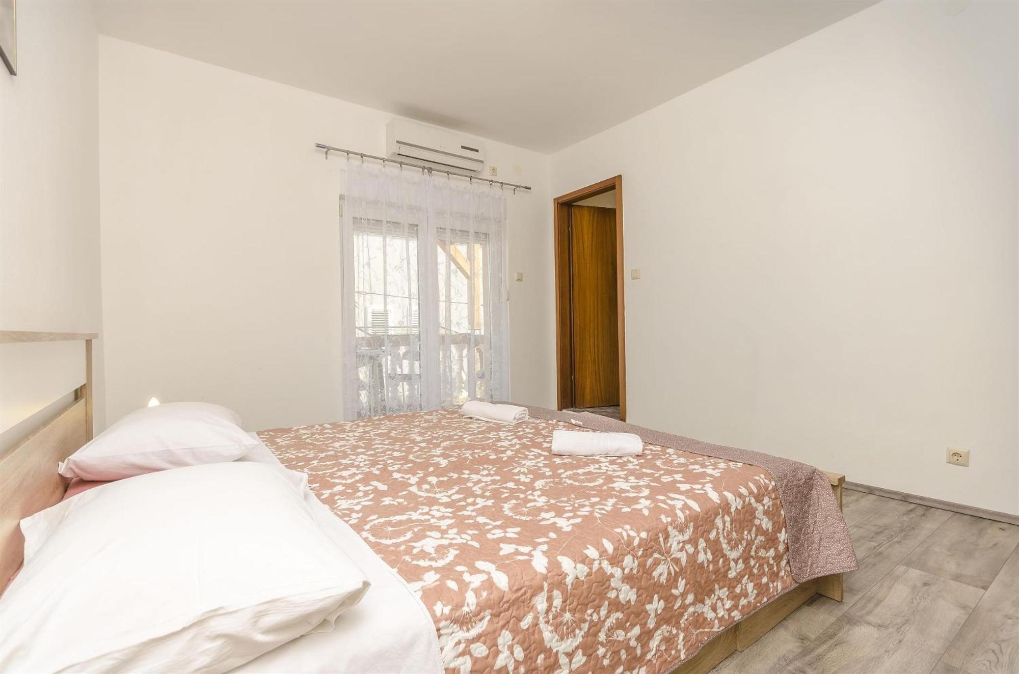 Apartments Rajka Vodice Exterior foto