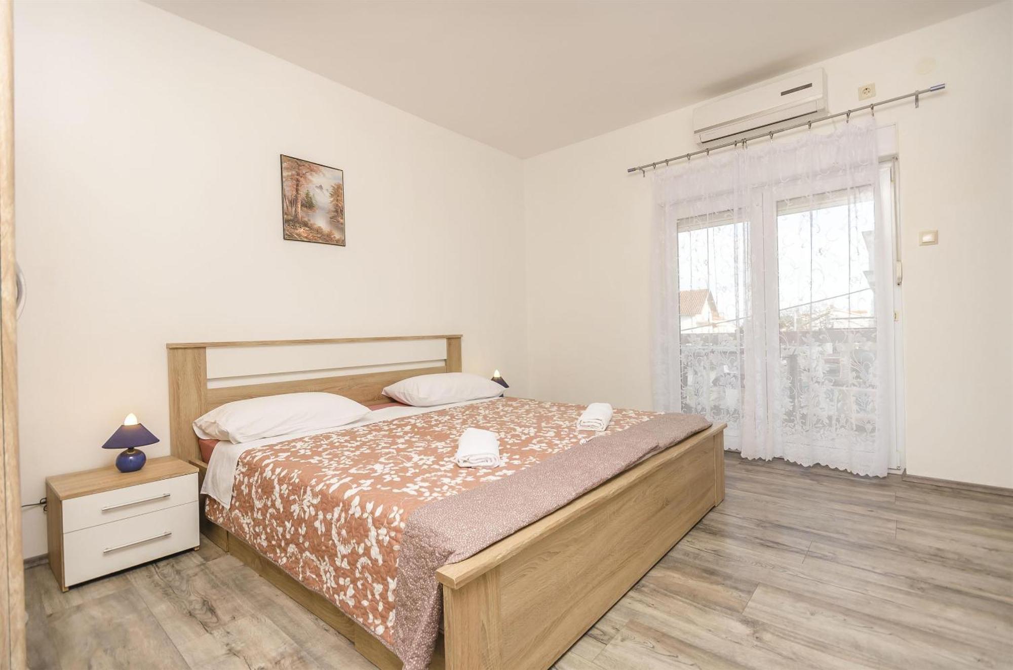 Apartments Rajka Vodice Exterior foto