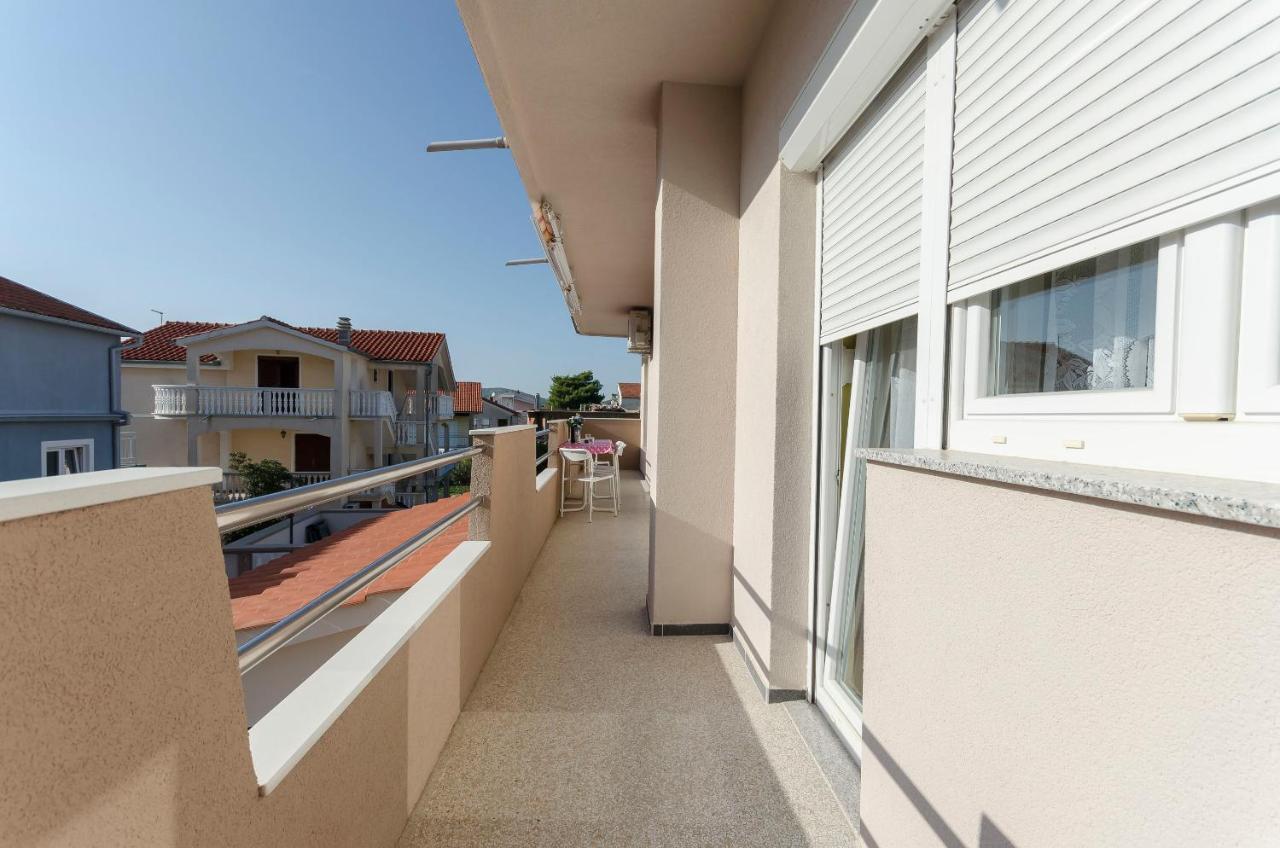 Apartments Rajka Vodice Exterior foto